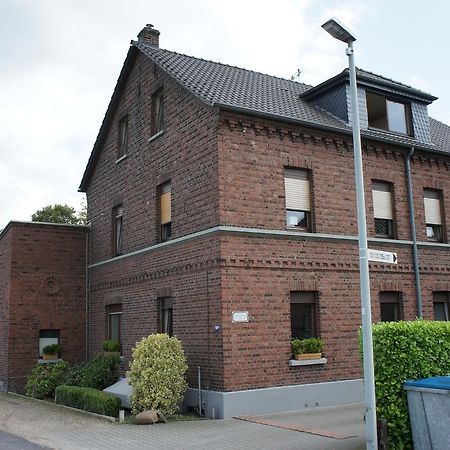 Ferienwohnung Poettershof Krefeld Room photo